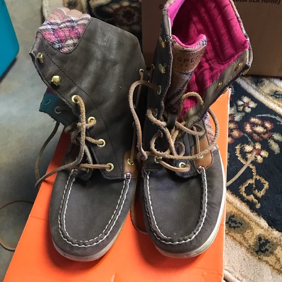 Women’s Sperry Boots pink plaid size 11 - Picture 2 of 4